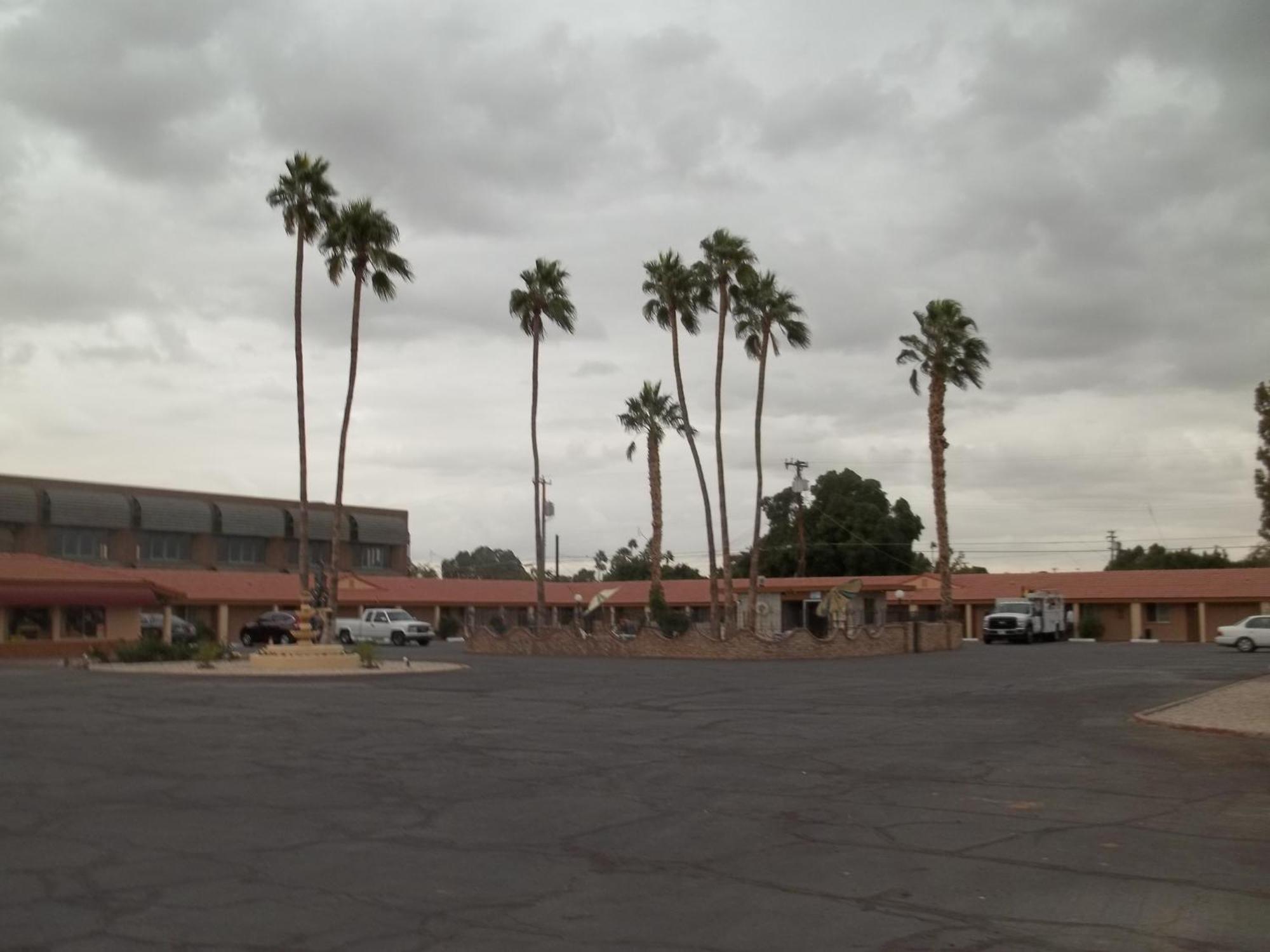 Hacienda Motel Yuma Exterior photo