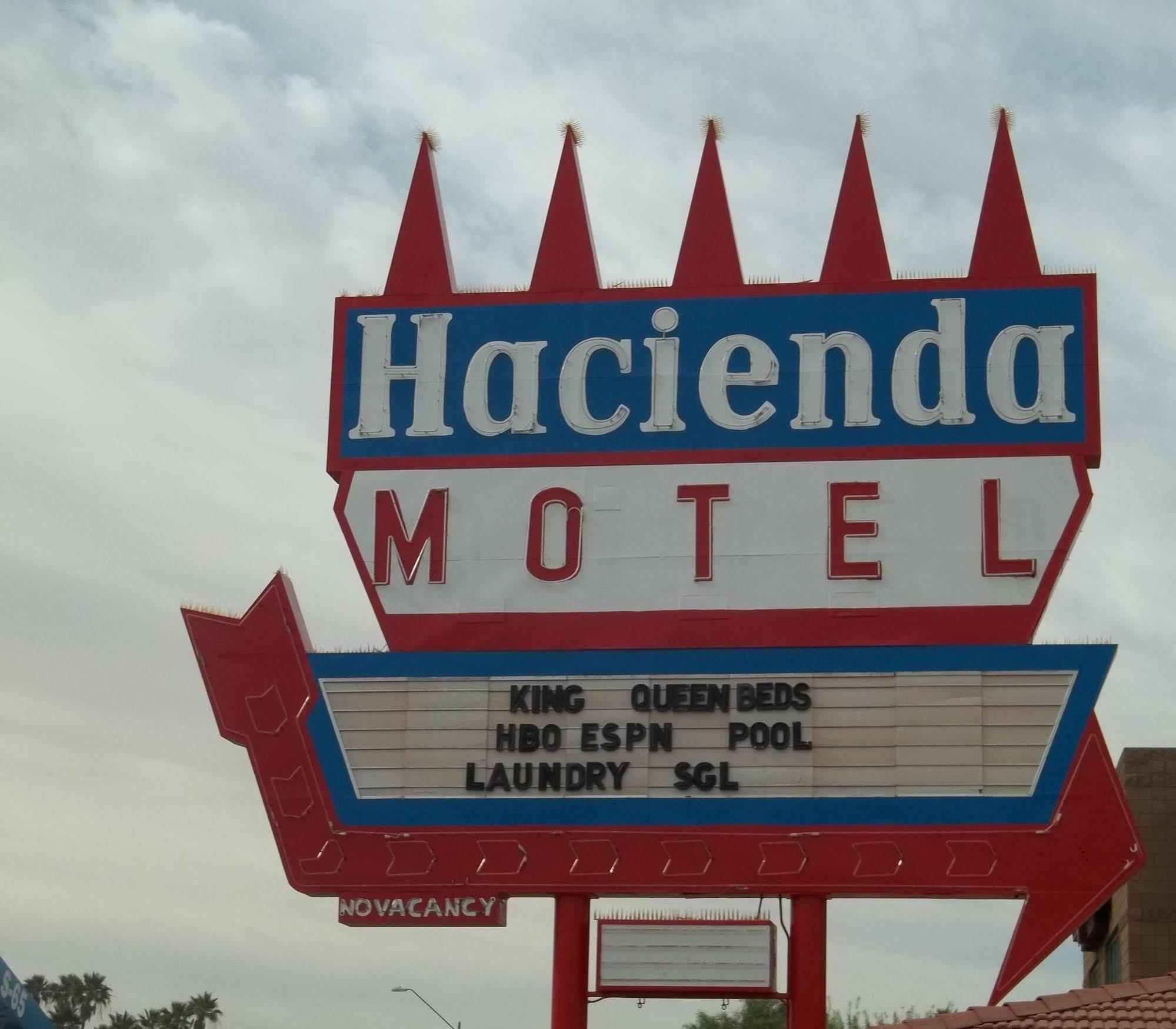 Hacienda Motel Yuma Exterior photo